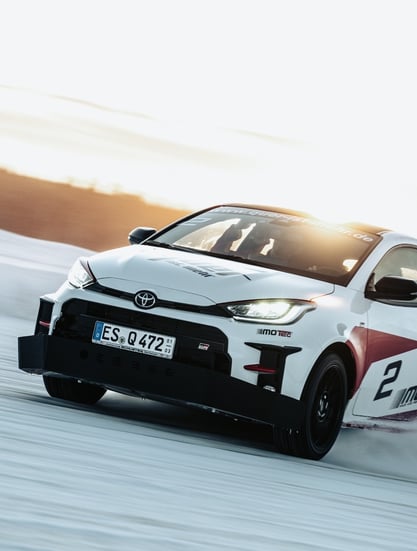 Driftování s Toyotou GR Yaris v Laponsku – 2025