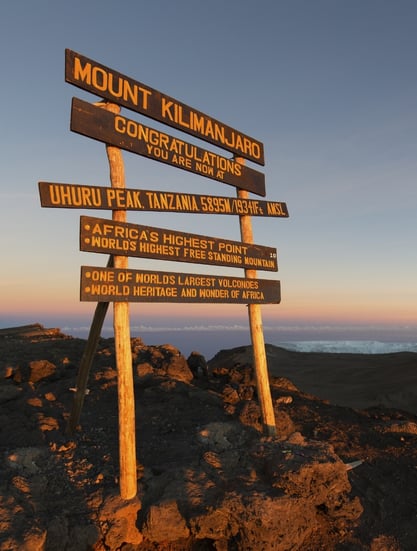 Trekking za úplňku na Kilimandžáru