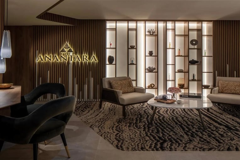 Anantara Plaza Nice Hotel | Exclusive Tours anantara_plaza_nice_hotel_spa_entrance_0906-1920x1280