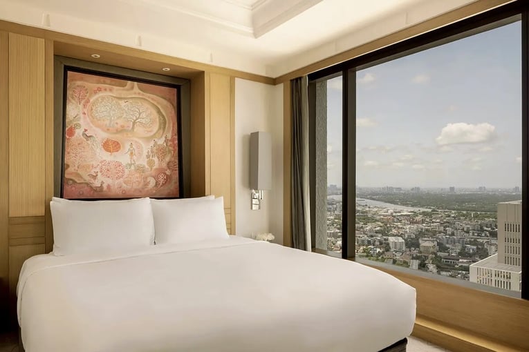 Banyan Tree Hotel Bangkok | Exclusive Tours BTTHBK_Vertigo Club City View King_Bedroom2