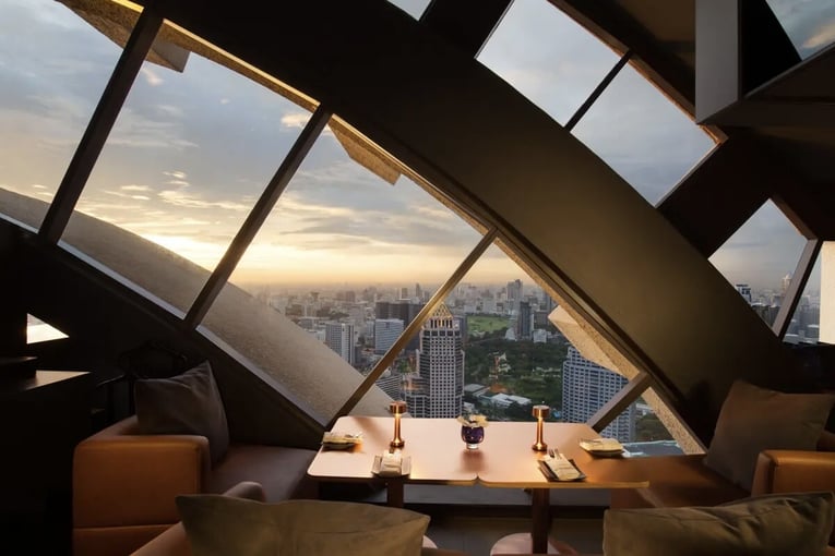 Banyan Tree Hotel Bangkok | Exclusive Tours Vertigo TOO