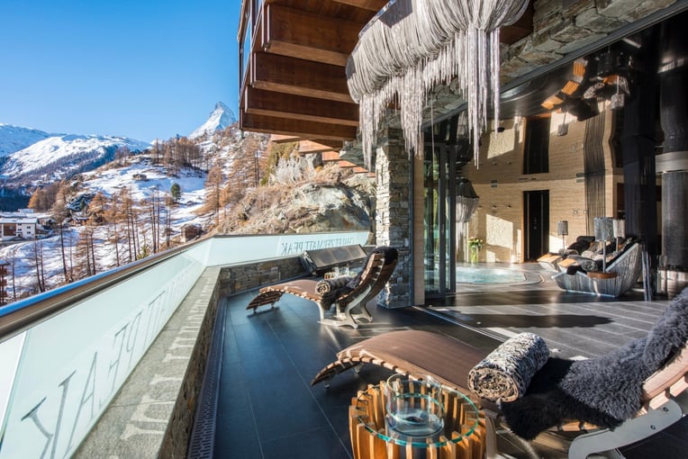 Chalet Zermatt Peak, Švýcarsko – Zermatt | Exclusive Tours czp-spa-terrace 