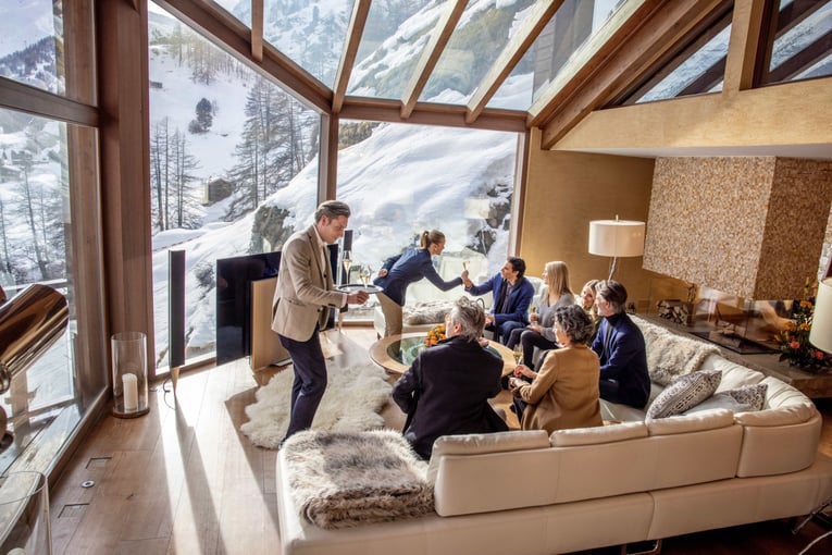 Chalet Zermatt Peak, Švýcarsko – Zermatt | Exclusive Tours welcome drinks winter