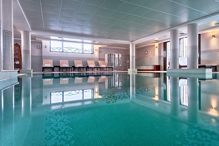 Hyatt Regency Nice Palais de la Méditerranée | Exclusive Tours NCEHR-P183-Swimming-Pool.16x9