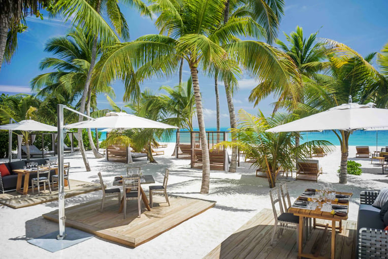 InterContinental Maldives - Cafe Umi Outdoor Seating