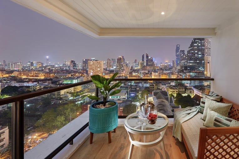 Mandarin Oriental, Bangkok, Thajsko – Bangkok Mandarin Room - Balcony View