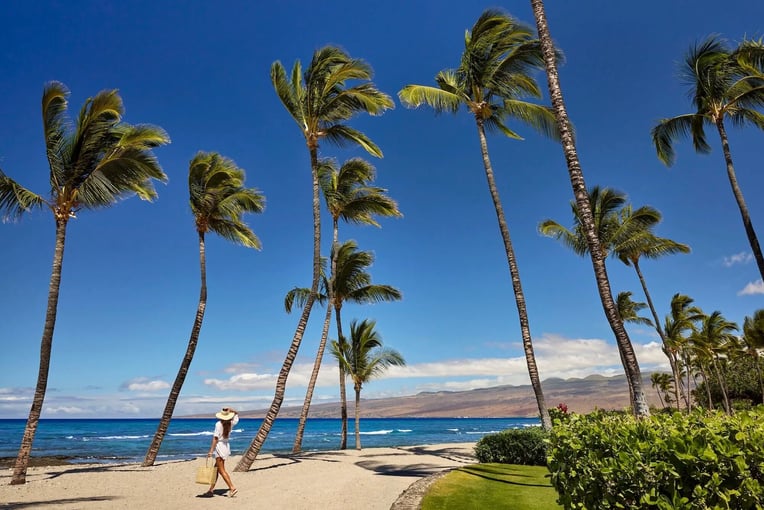 Mauna Lani, Havaj – Big Island, Kohala coast | Exclusive Tours Resort_Gallery_MNL_Lifestyle_Beach-Club-Halau