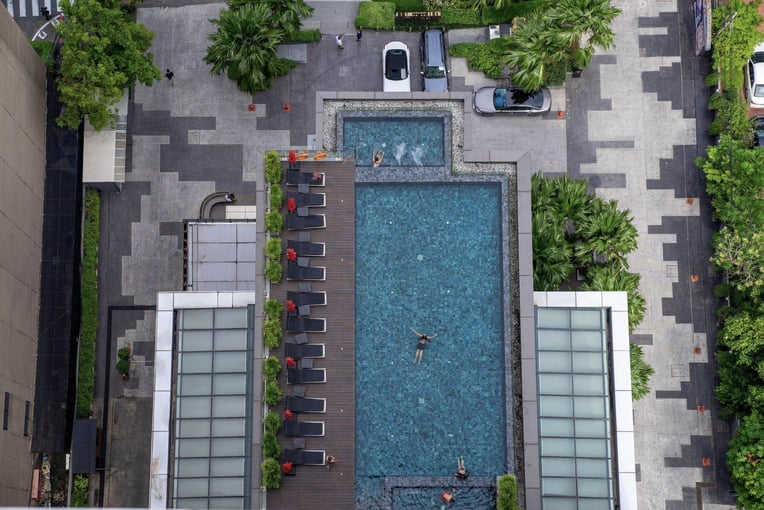 SkyView Hotel Bangkok SKYVIEW-Hotel-Bangkok-Pool-scaled