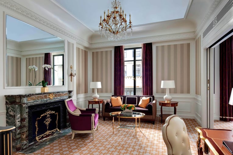 The St. Regis New York, Spojené státy Americké – New York | Exclusive Tours nycxr-deluxe-suite-6261-hor-wide