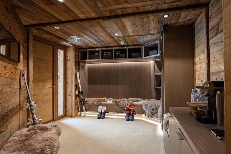 Ultima Courchevel Belvédère | Exclusive Tours Ski Room in Sud Resort, Straight Out Onto Slope, Ultima Courchevel Belvédère