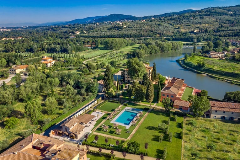 Villa la Massa Villa-La-Massa-Arno-River-and-Chianti-hills
